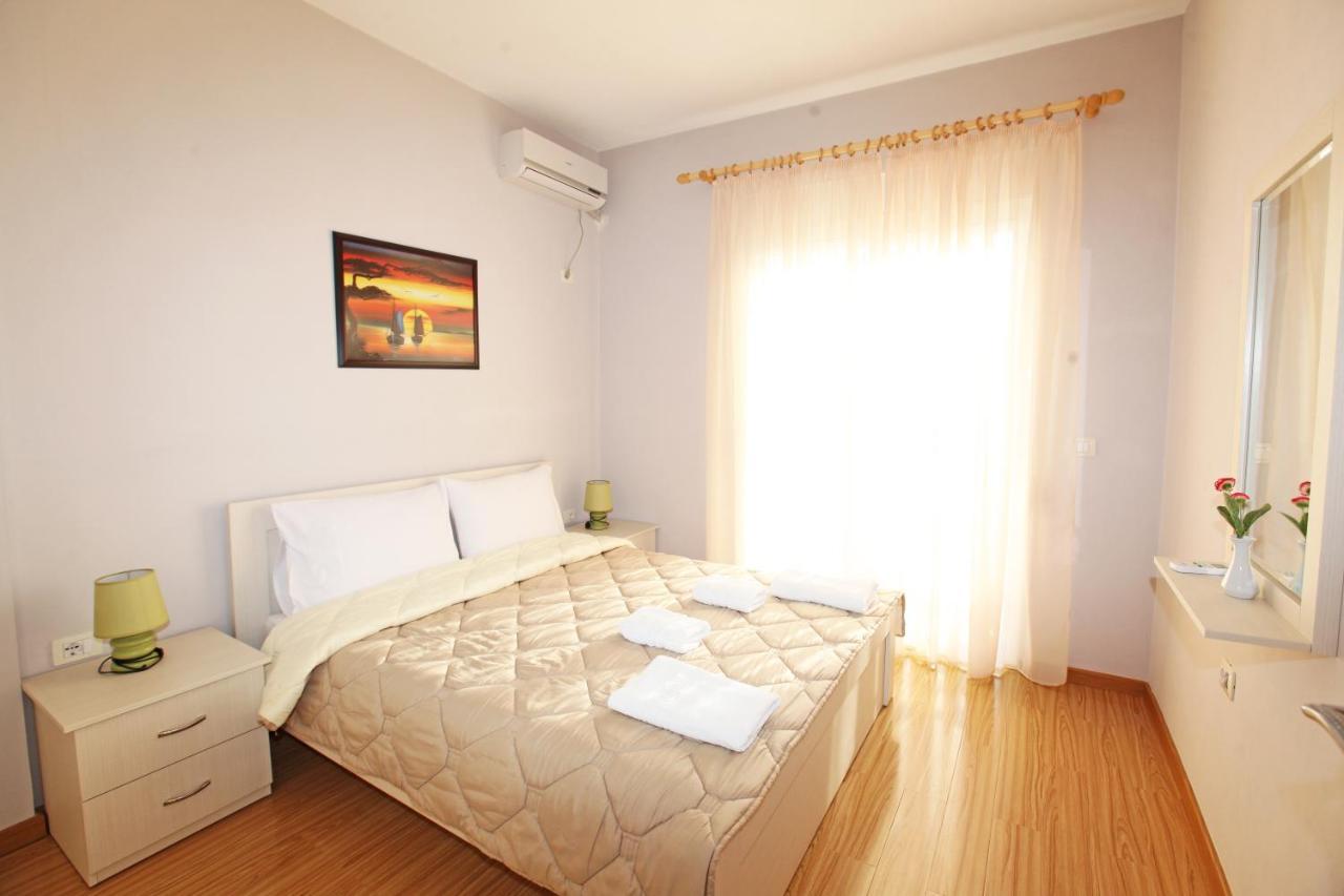 Teo Apartaments Saranda Extérieur photo