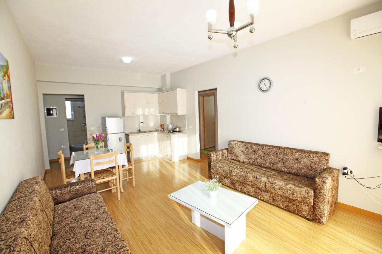 Teo Apartaments Saranda Extérieur photo