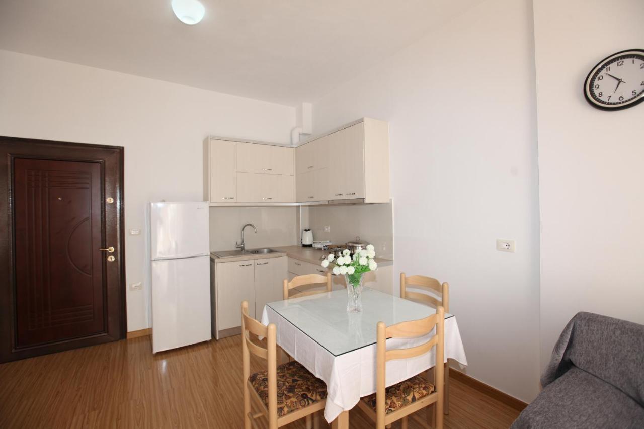 Teo Apartaments Saranda Extérieur photo